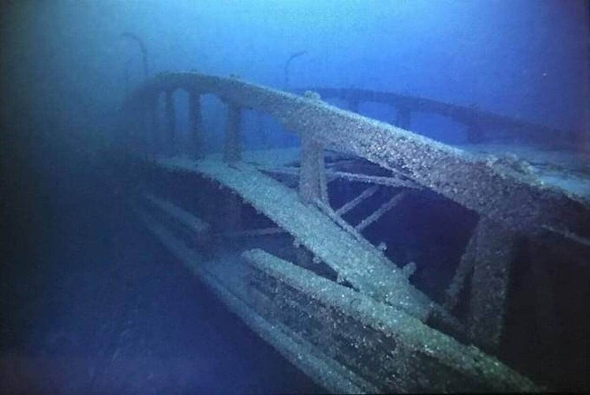 Wooden Steamships Like The Lac La Belle Used Longitudinal Arches For Strength.