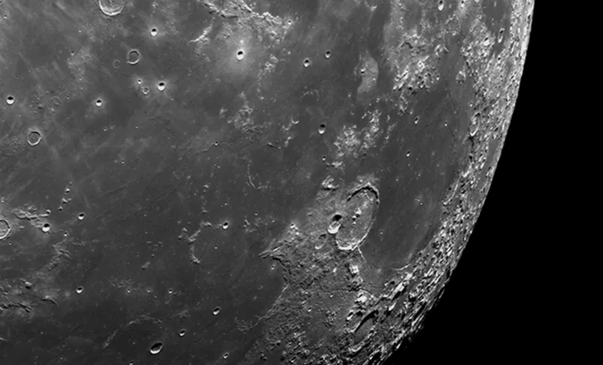 How Human Eyes Could Reveal Hidden Lunar Mysteries on NASA’s Artemis 2 Mission